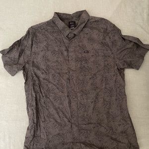 Size LARGE, grey charcoal, RVCA button down